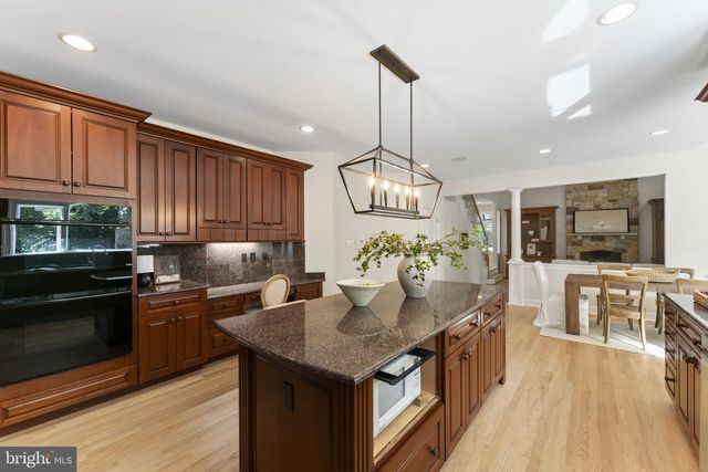 35 STANWYCK RD, Mount Laurel, NJ 08054