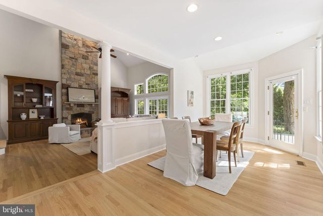 35 STANWYCK RD, Mount Laurel, NJ 08054