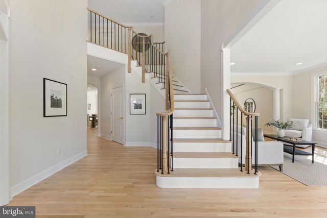 35 STANWYCK RD, Mount Laurel, NJ 08054
