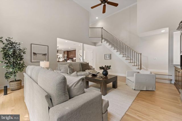 35 STANWYCK RD, Mount Laurel, NJ 08054