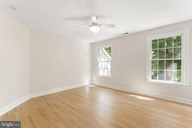 35 STANWYCK RD, Mount Laurel, NJ 08054