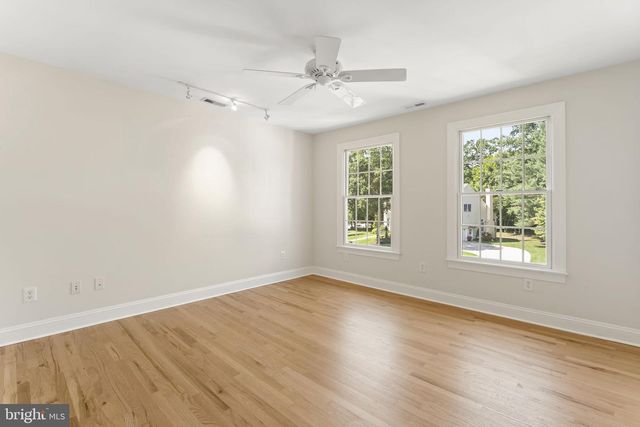 35 STANWYCK RD, Mount Laurel, NJ 08054