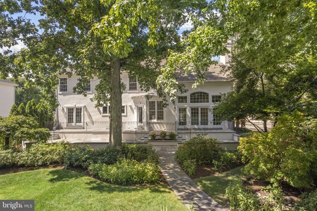 35 STANWYCK RD, Mount Laurel, NJ 08054