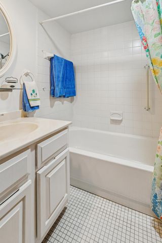 7200 York Avenue S 503, Edina, MN 55435