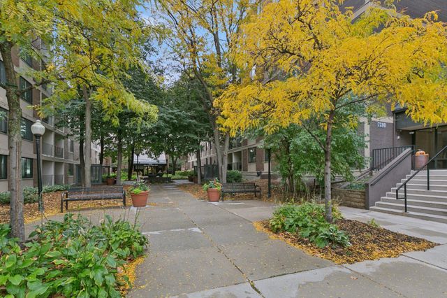 7200 York Avenue S 503, Edina, MN 55435