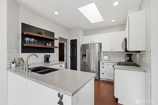 7420 143rd Avenue Ct E, Sumner, WA 98390