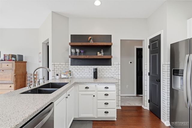 7420 143rd Avenue Ct E, Sumner, WA 98390