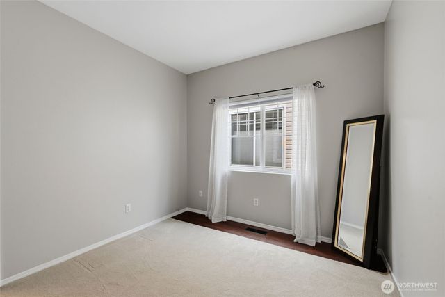 7420 143rd Avenue Ct E, Sumner, WA 98390