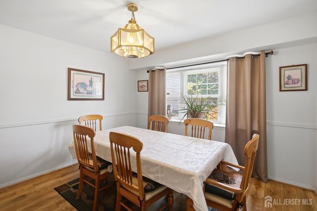 13 Abbott Road, Franklin, NJ 08873