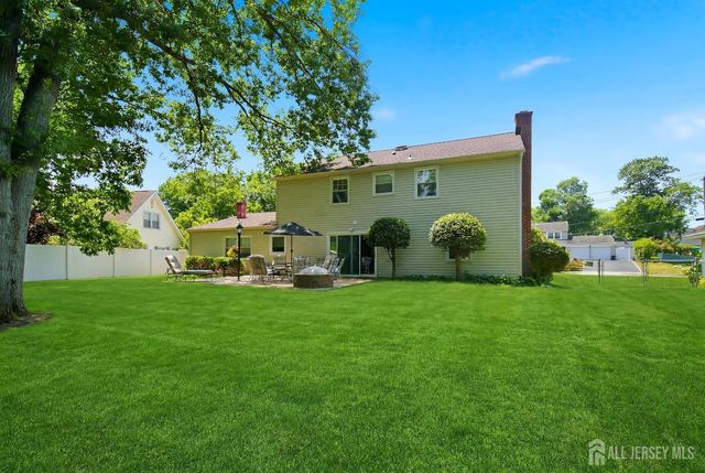 13 Abbott Road, Franklin, NJ 08873