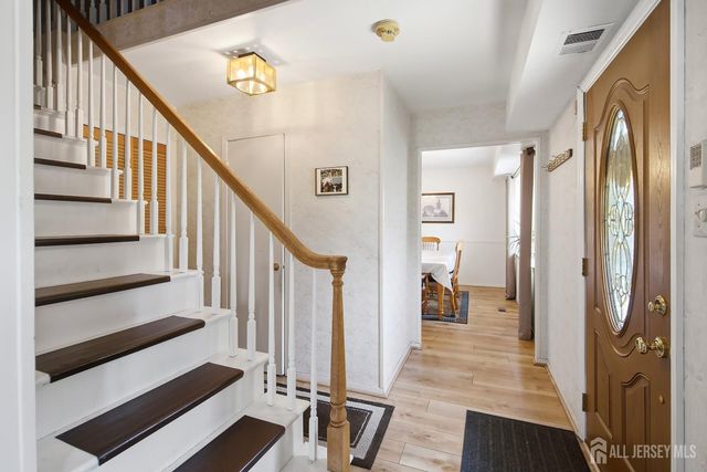 13 Abbott Road, Franklin, NJ 08873