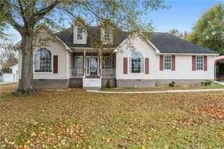 22 Valley Creek Drive SW, Cartersville, GA 30120