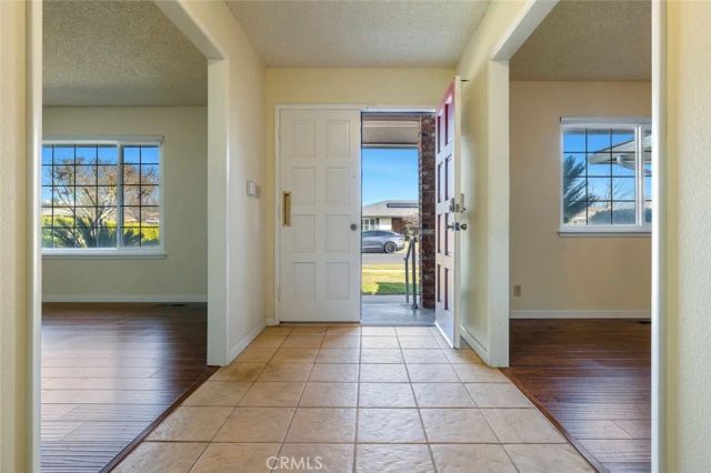 6647 N Anna Street, Fresno, CA 93710