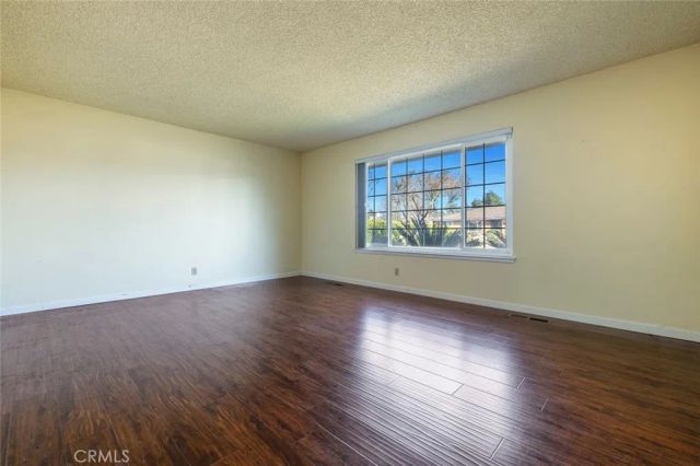 6647 N Anna Street, Fresno, CA 93710