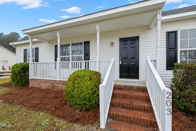 203 Clearwater Drive, Smithfield, NC 27577