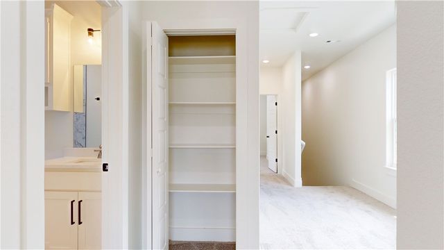 510 W Olive Street, Rogers, AR 72756