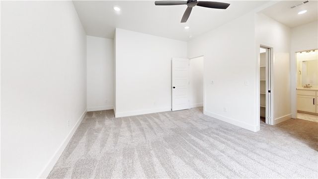 510 W Olive Street, Rogers, AR 72756