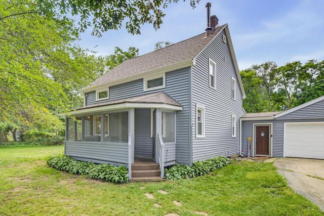 N9147 Stone School ROAD, East Troy, WI 53120