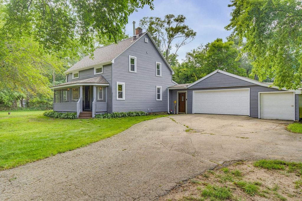 N9147 Stone School ROAD, East Troy, WI 53120
