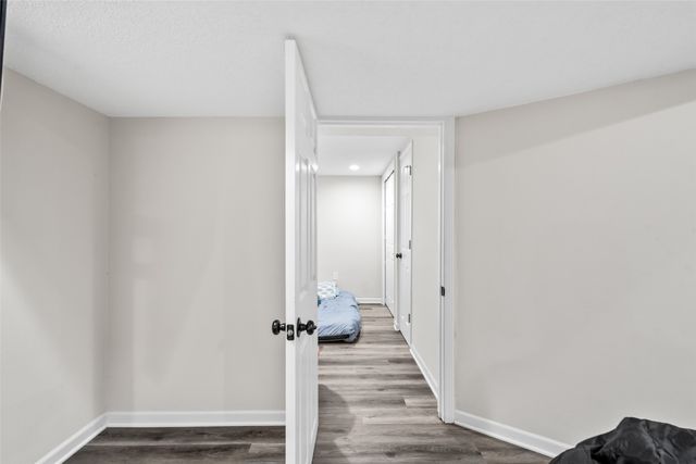7037 Hickory Lane, Urbandale, IA 50322