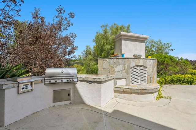 970 DOVE RUN RD, Encinitas, CA 92024