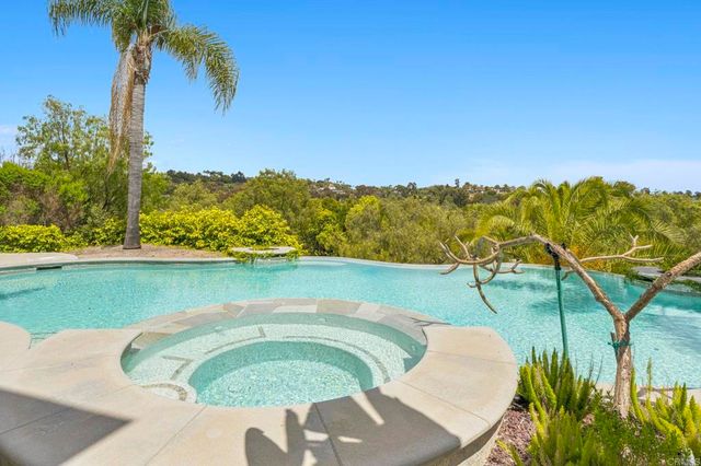 970 DOVE RUN RD, Encinitas, CA 92024