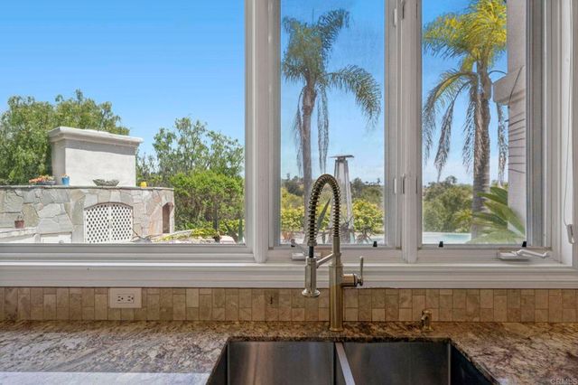 970 DOVE RUN RD, Encinitas, CA 92024