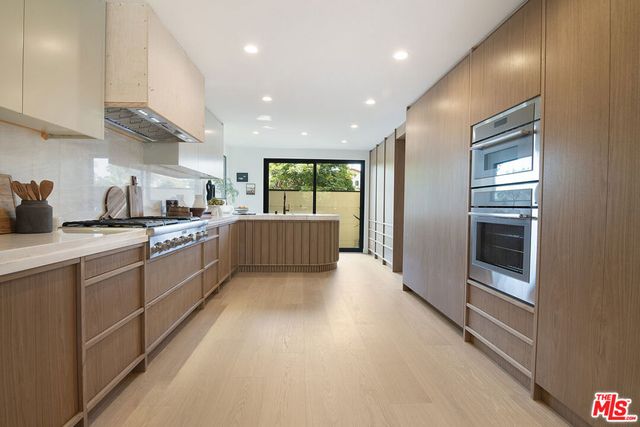 10639 Cushdon Avenue, Los Angeles, CA 90064