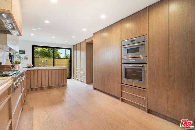 10639 Cushdon Avenue, Los Angeles, CA 90064
