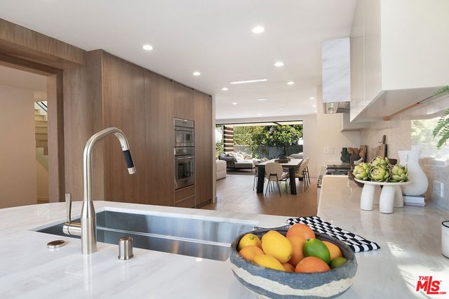 10639 Cushdon Avenue, Los Angeles, CA 90064