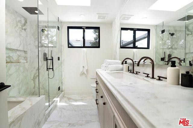 10639 Cushdon Avenue, Los Angeles, CA 90064