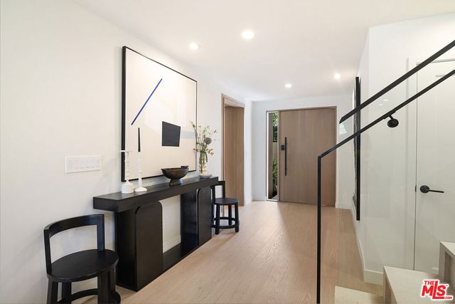 10639 Cushdon Avenue, Los Angeles, CA 90064