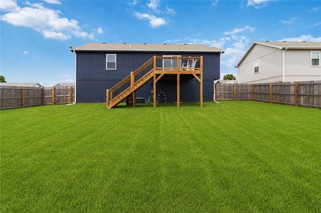 1905 Eagle Drive, Harrisonville, MO 64701