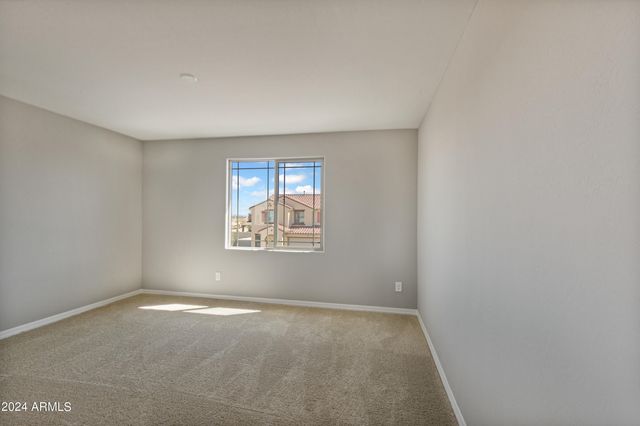 8956 W LUKE Avenue, Glendale, AZ 85305