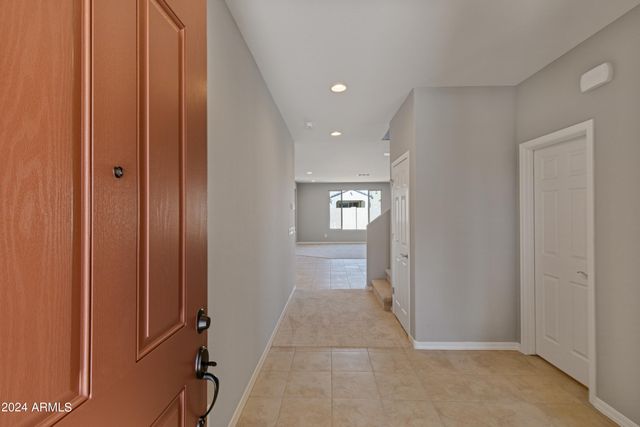 8956 W LUKE Avenue, Glendale, AZ 85305