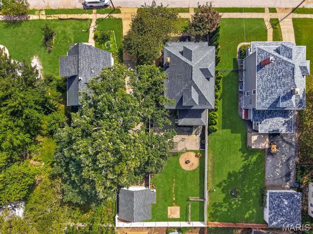 3449 Manhattan Avenue, Maplewood, MO 63143