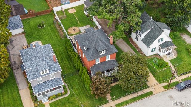 3449 Manhattan Avenue, Maplewood, MO 63143