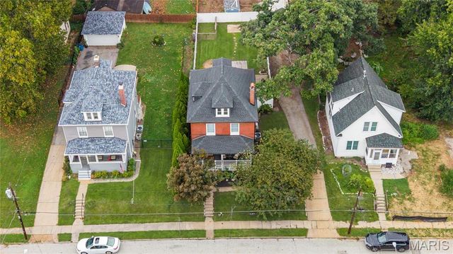 3449 Manhattan Avenue, Maplewood, MO 63143