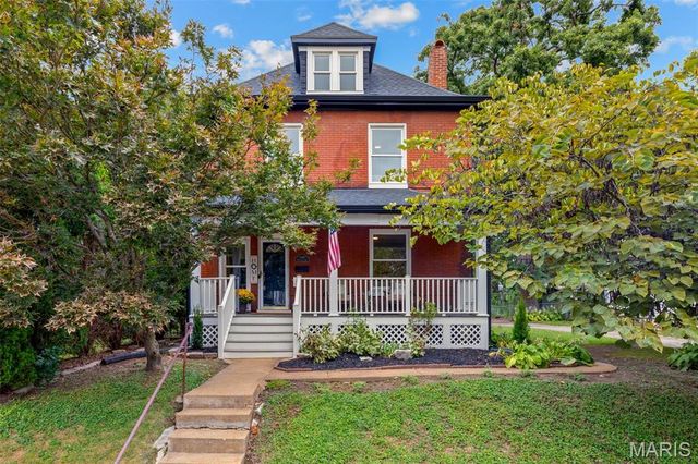 3449 Manhattan Avenue, Maplewood, MO 63143