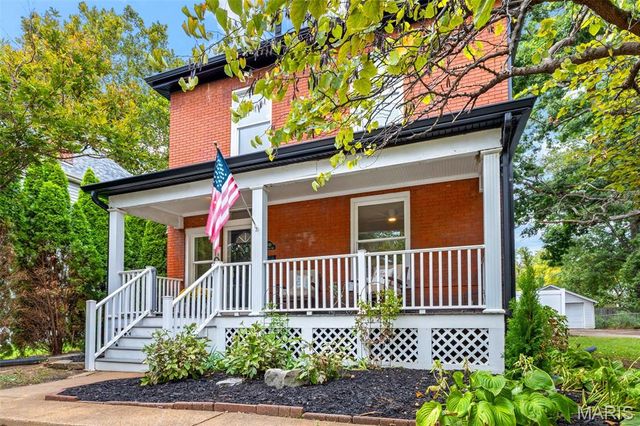 3449 Manhattan Avenue, Maplewood, MO 63143