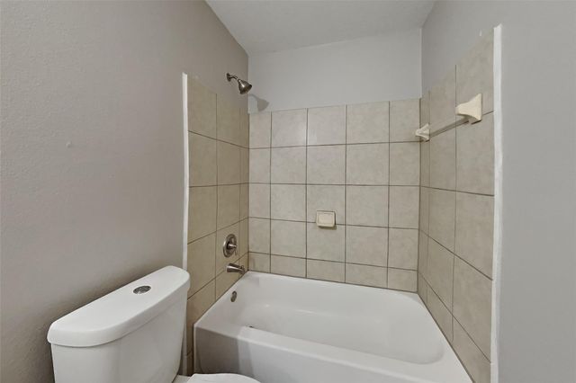 16716 Foursquare Drive, Conroe, TX 77385