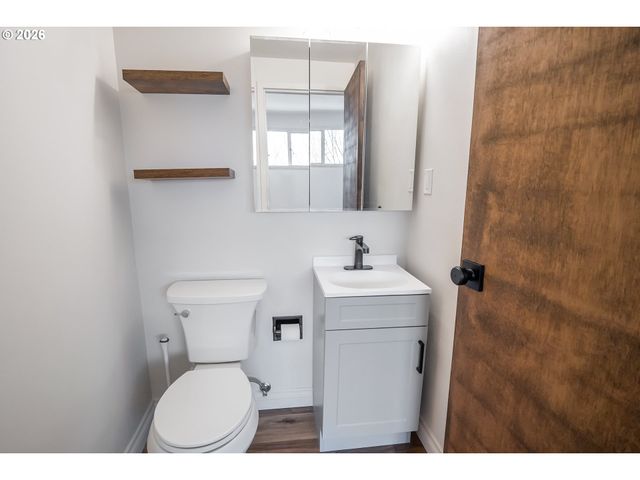 1313 LINCOLN St 308, Eugene, OR 97401