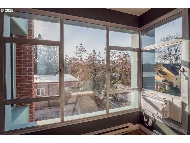 1313 LINCOLN St 308, Eugene, OR 97401