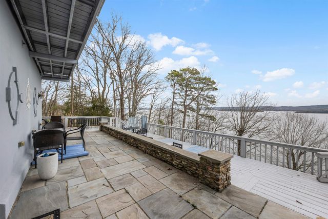 100 SUNNYVIEW DR, Counce, TN 38326