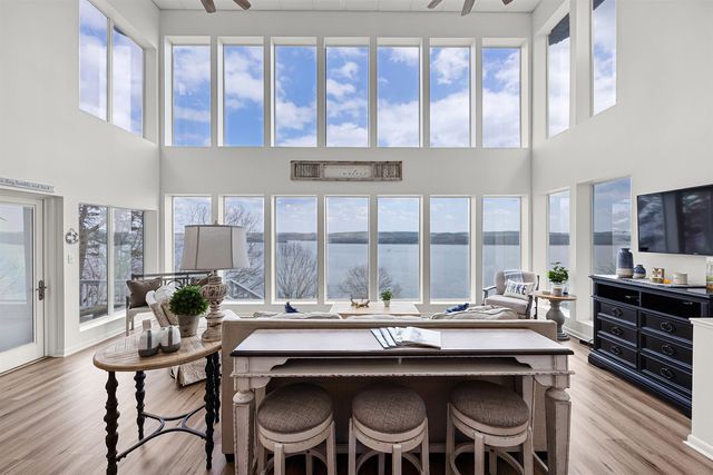 100 SUNNYVIEW DR, Counce, TN 38326