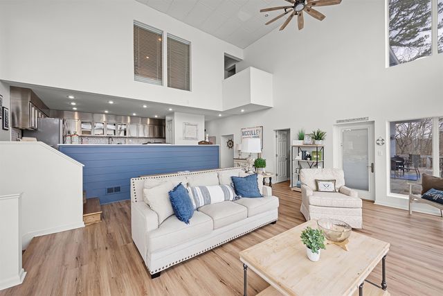 100 SUNNYVIEW DR, Counce, TN 38326