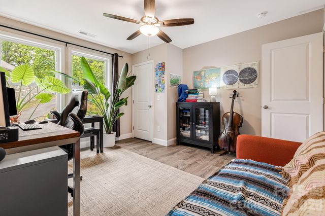 19 Shadowlawn Drive, Asheville, NC 28806