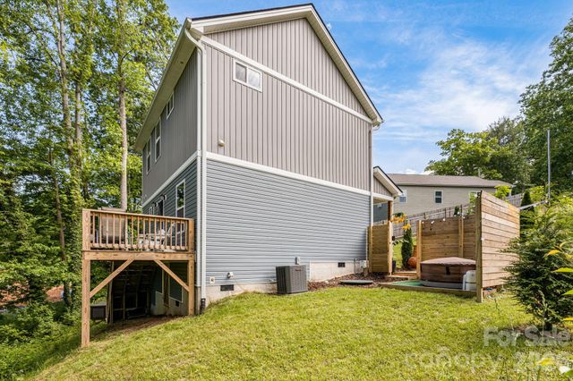 19 Shadowlawn Drive, Asheville, NC 28806