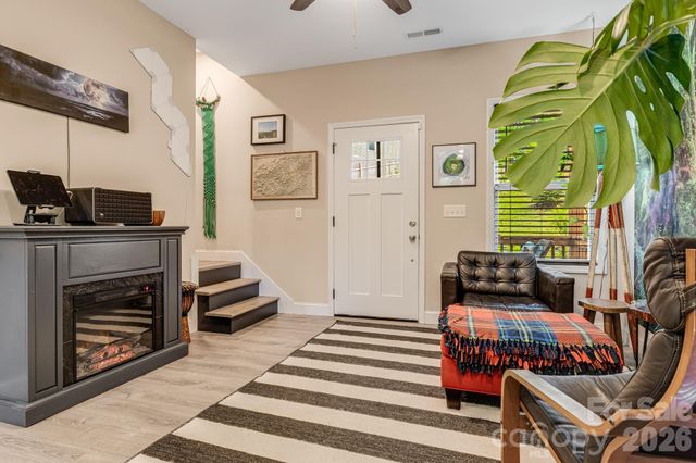 19 Shadowlawn Drive, Asheville, NC 28806