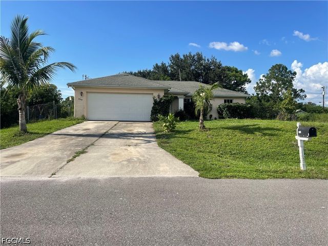 2908 12th ST SW, Lehigh Acres, FL 33976